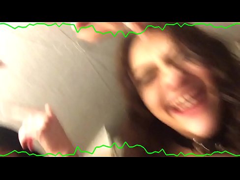 ❤️ שני תחתוני רגש ברונטיות סקסיות נשארות ממזרות, כלבה מוזרה ❤ סקס אצלנו
